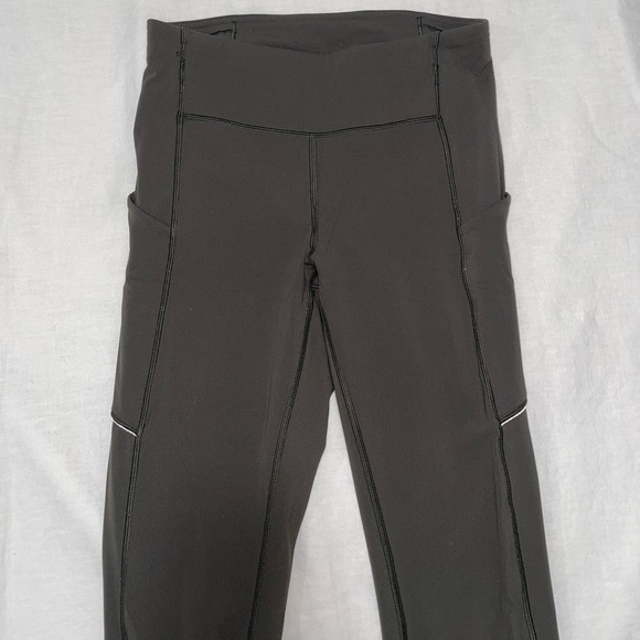 Lululemon Speed Up Tight - Picture 2 of 6